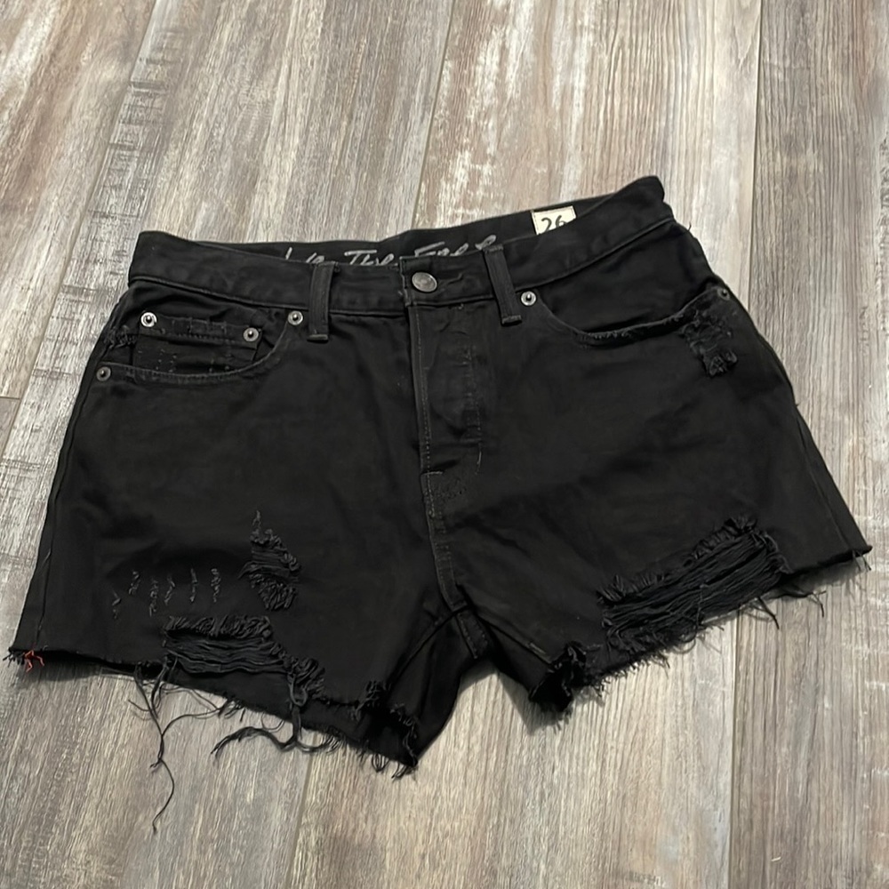 We The Free Women’s Black Raw Hem Distresses Button Fly Jean Shorts